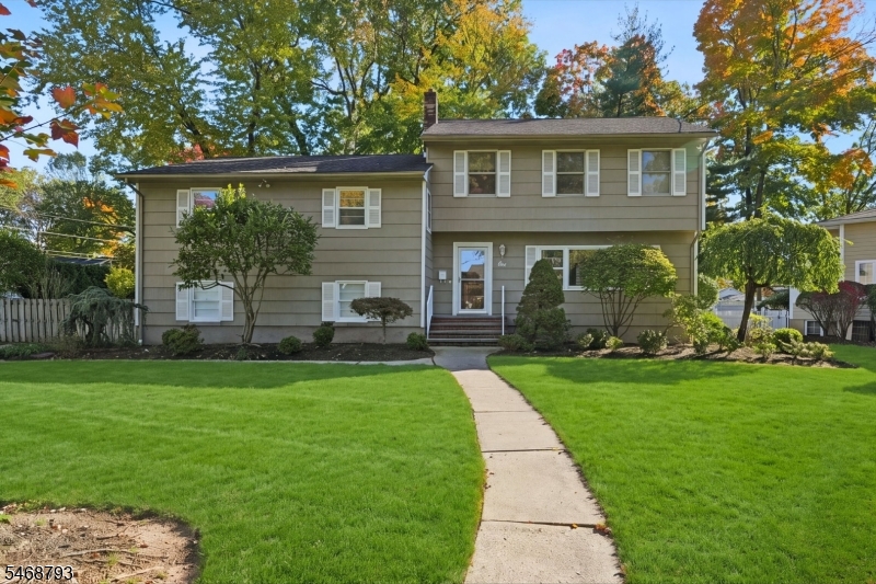 1 Fredon Drive — photo