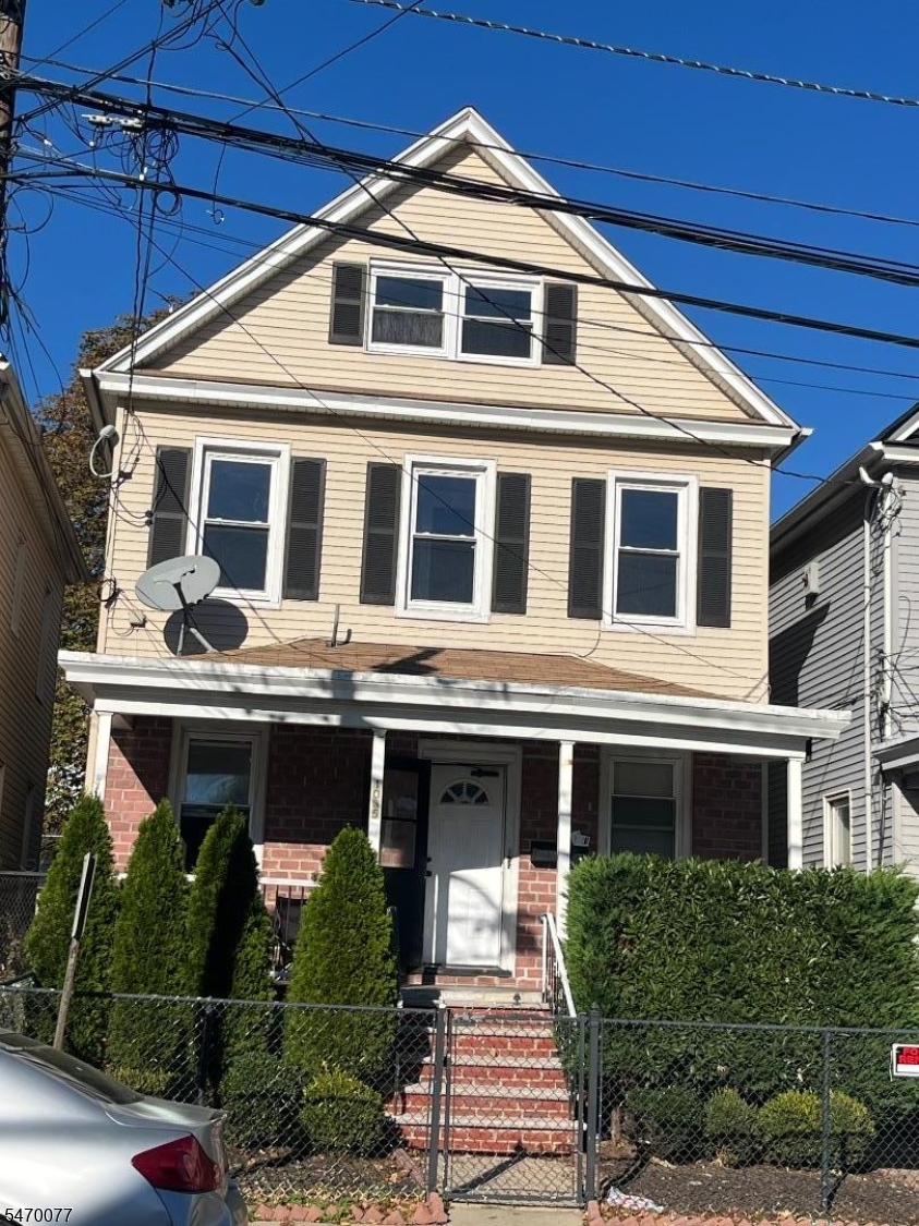 1035 Emma Street Unit 2 — photo