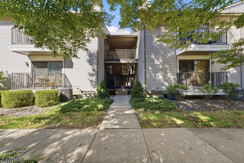 5 Sam Bonnell Drive — photo