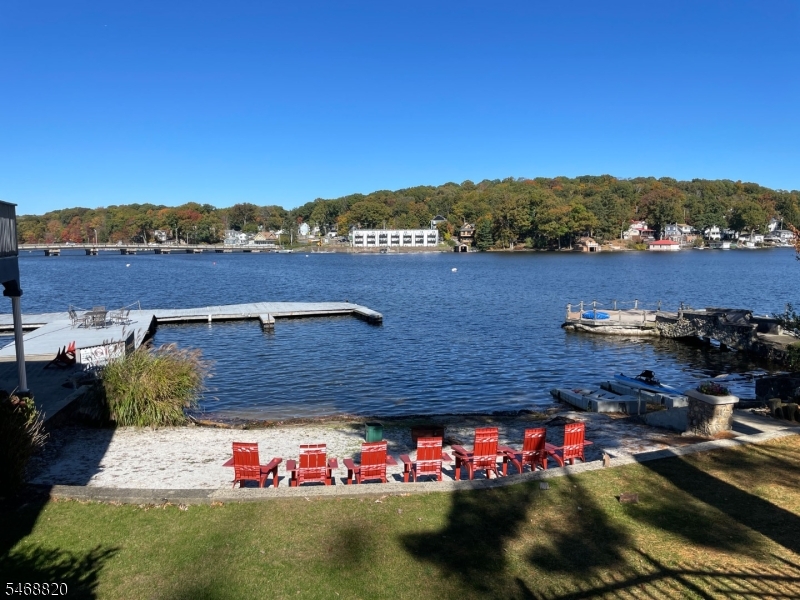 431 Lakeside Boulevard Unit 6 — photo
