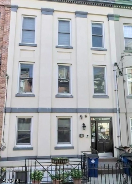 110 Bloomfield Street Unit 3 — photo