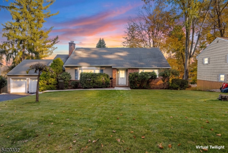 12 Woodlawn Drive — photo