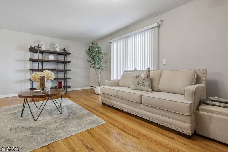 4 Fairview Place Unit 3 — photo