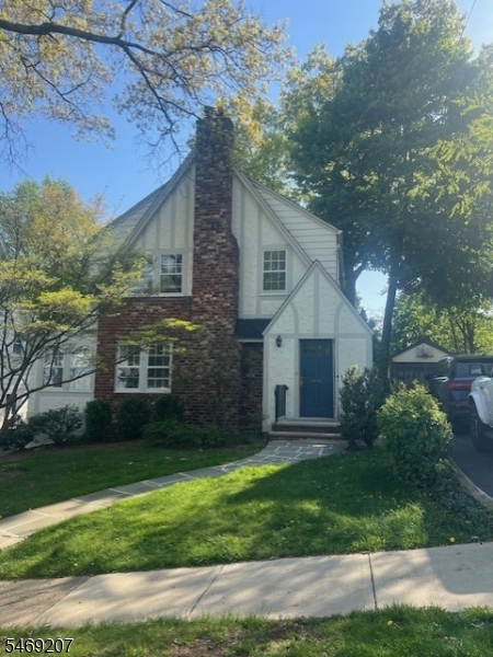 18 Evergreen Place — photo