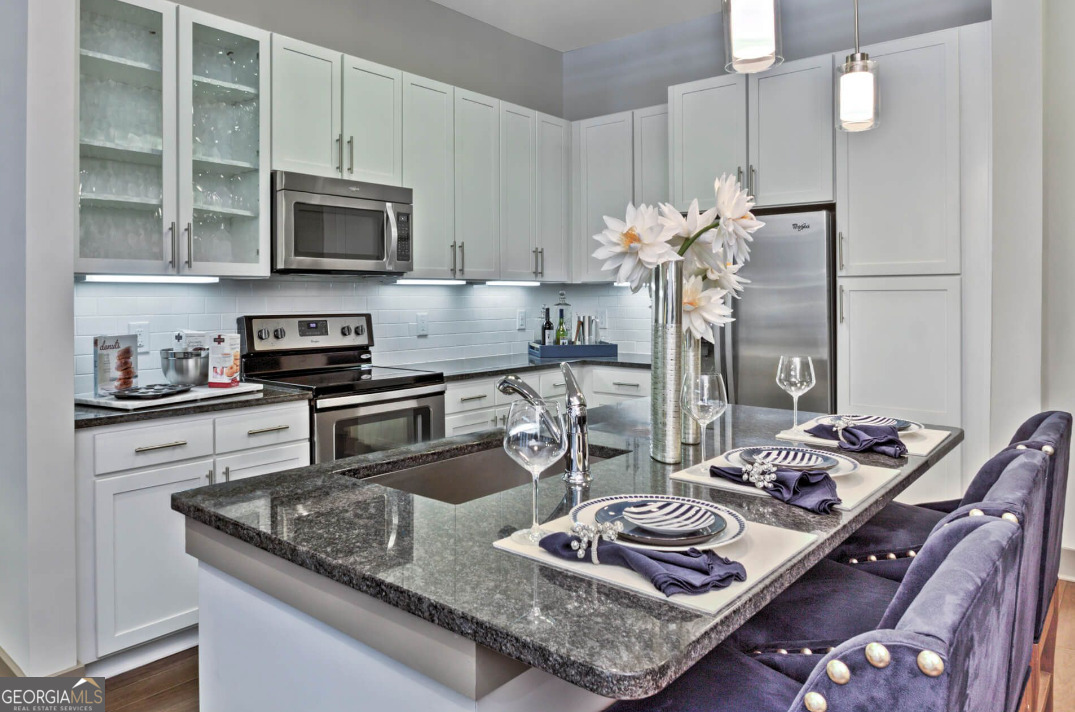 4600 Roswell Rd 323 — photo