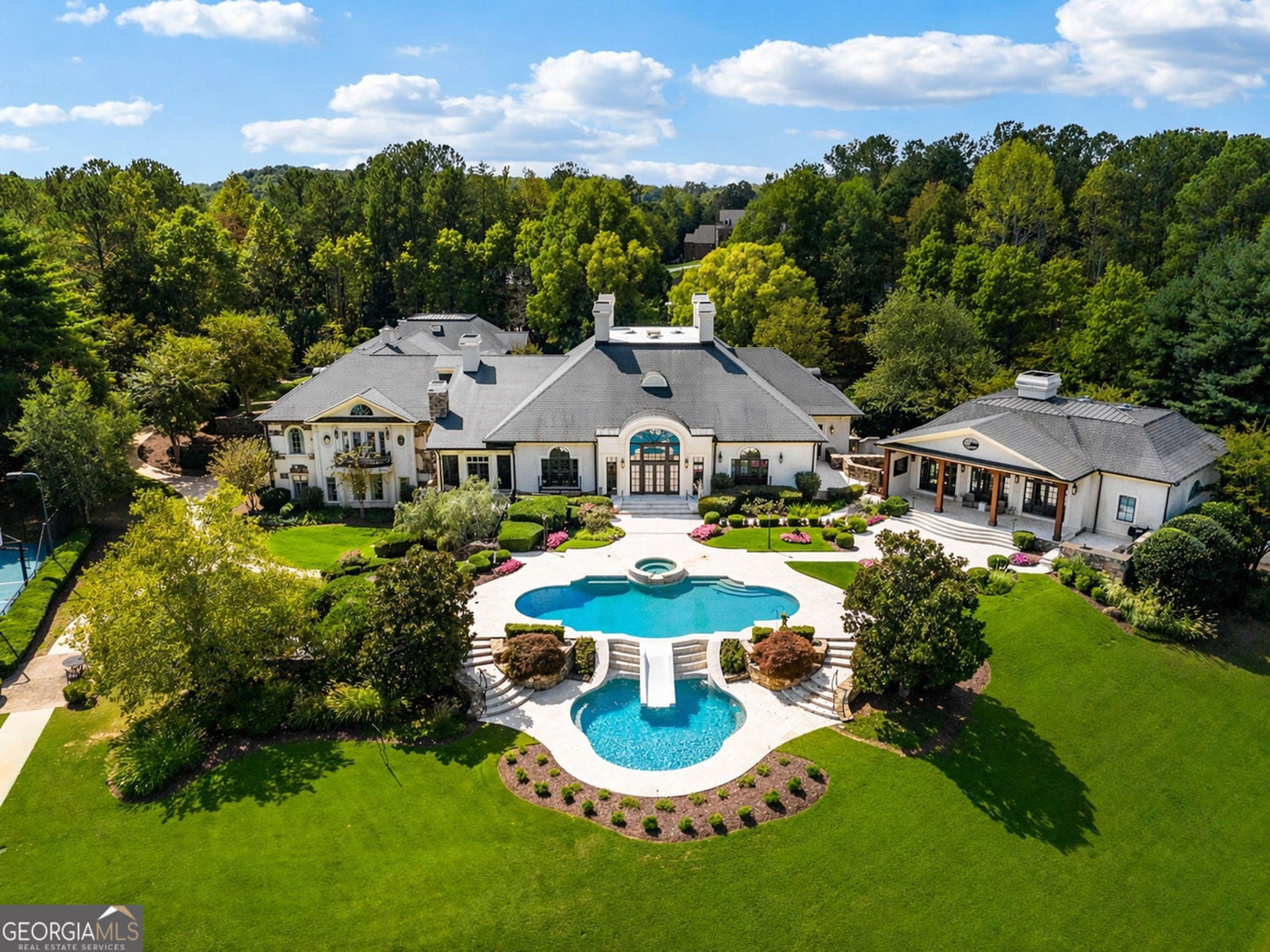 811 Hawks Nest Ct — photo