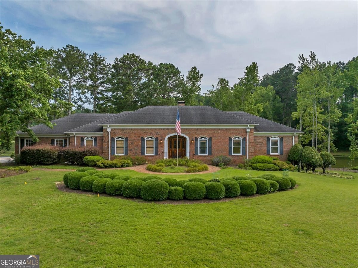 655 McDonough Rd — photo