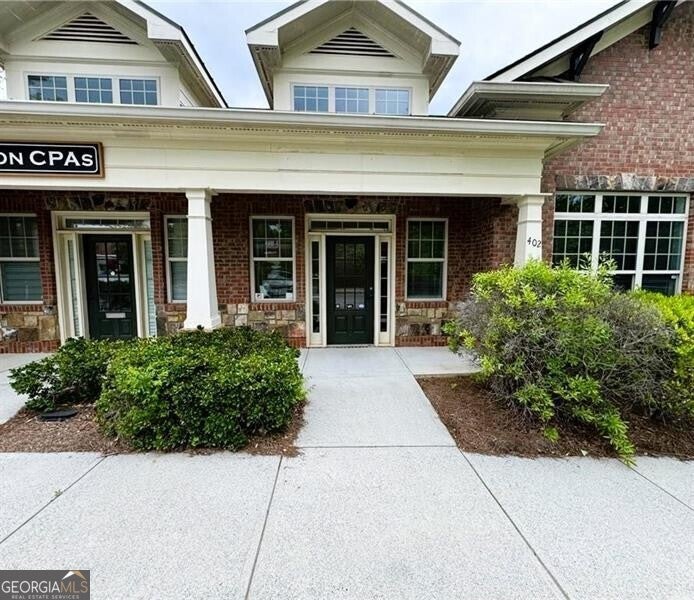 1110 Satellite Blvd NW 402 — photo