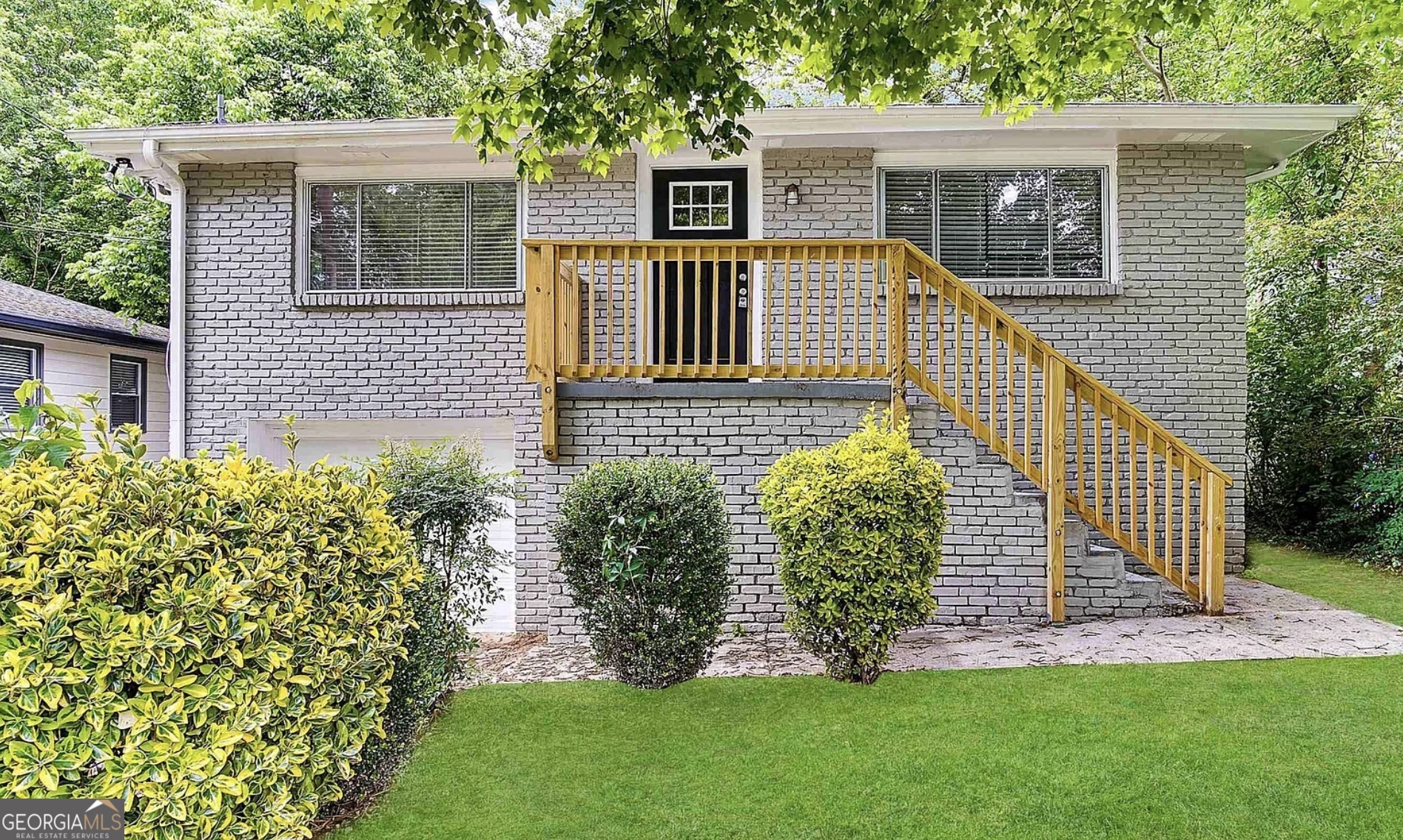 320 Brooks Ave SW — photo