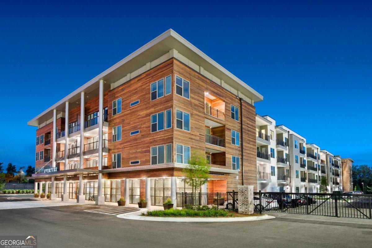1490 W Ernest Barrett Pkwy 423 — photo