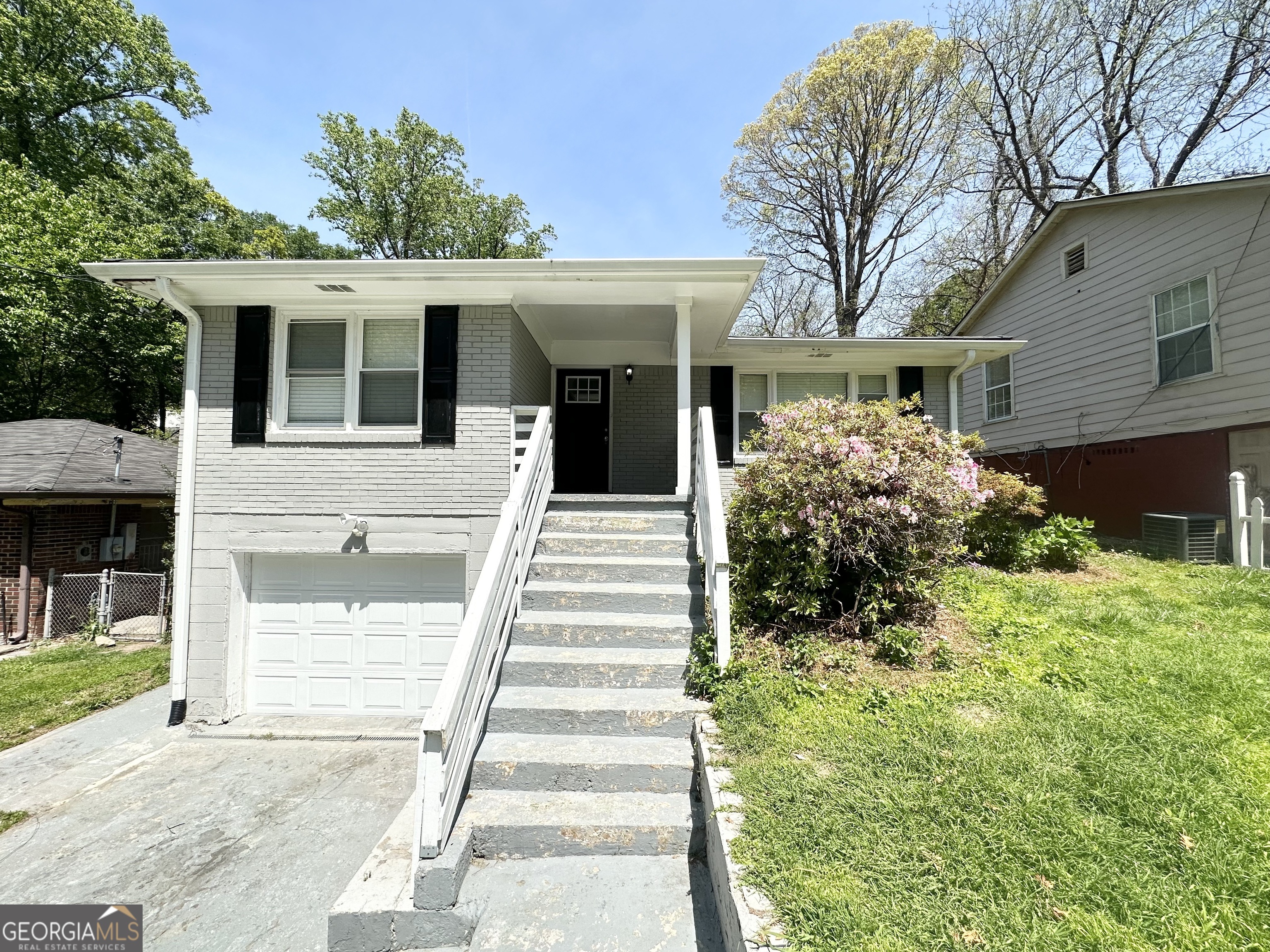 1417 Lavender Dr NW — photo