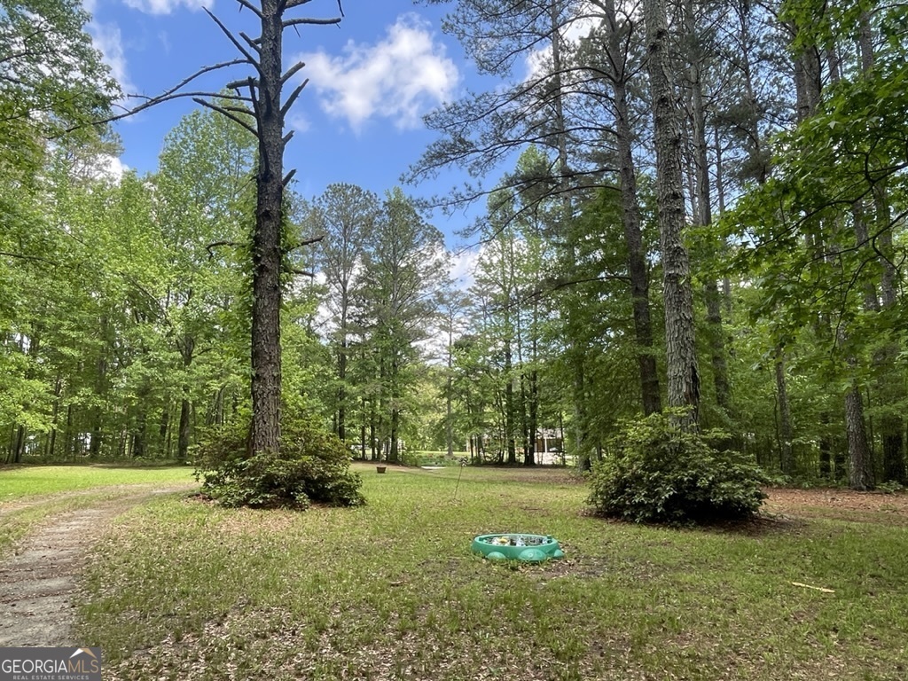 1851 McNutt Creek Rd — photo