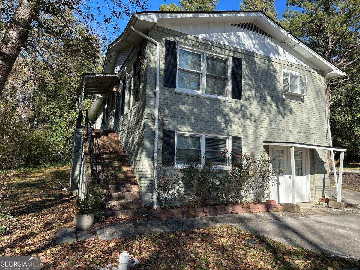 915 Lake Dr — photo
