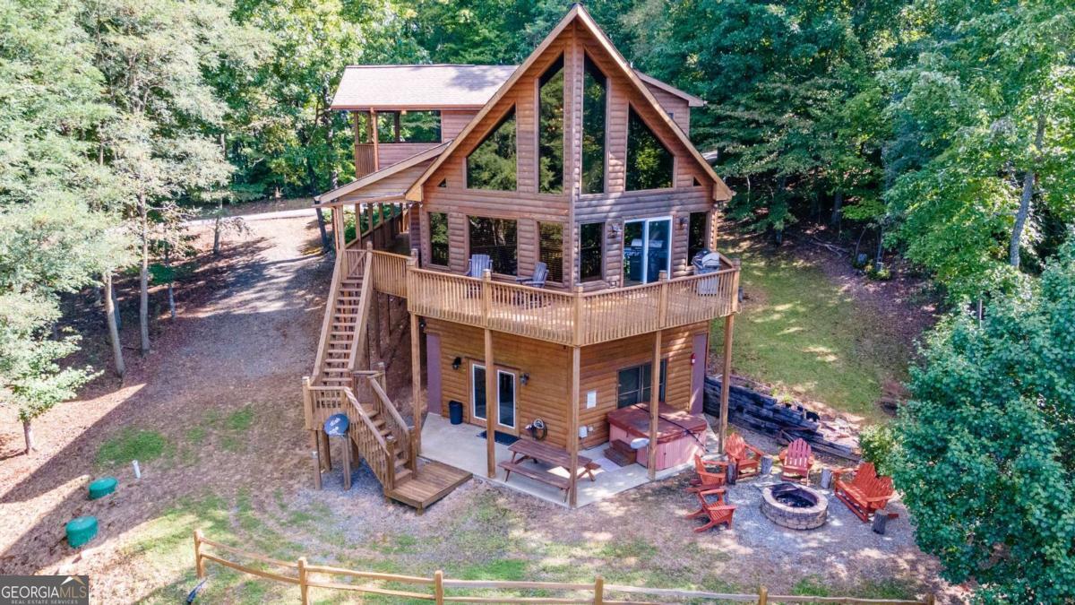 192 Oak Ridge Way — photo