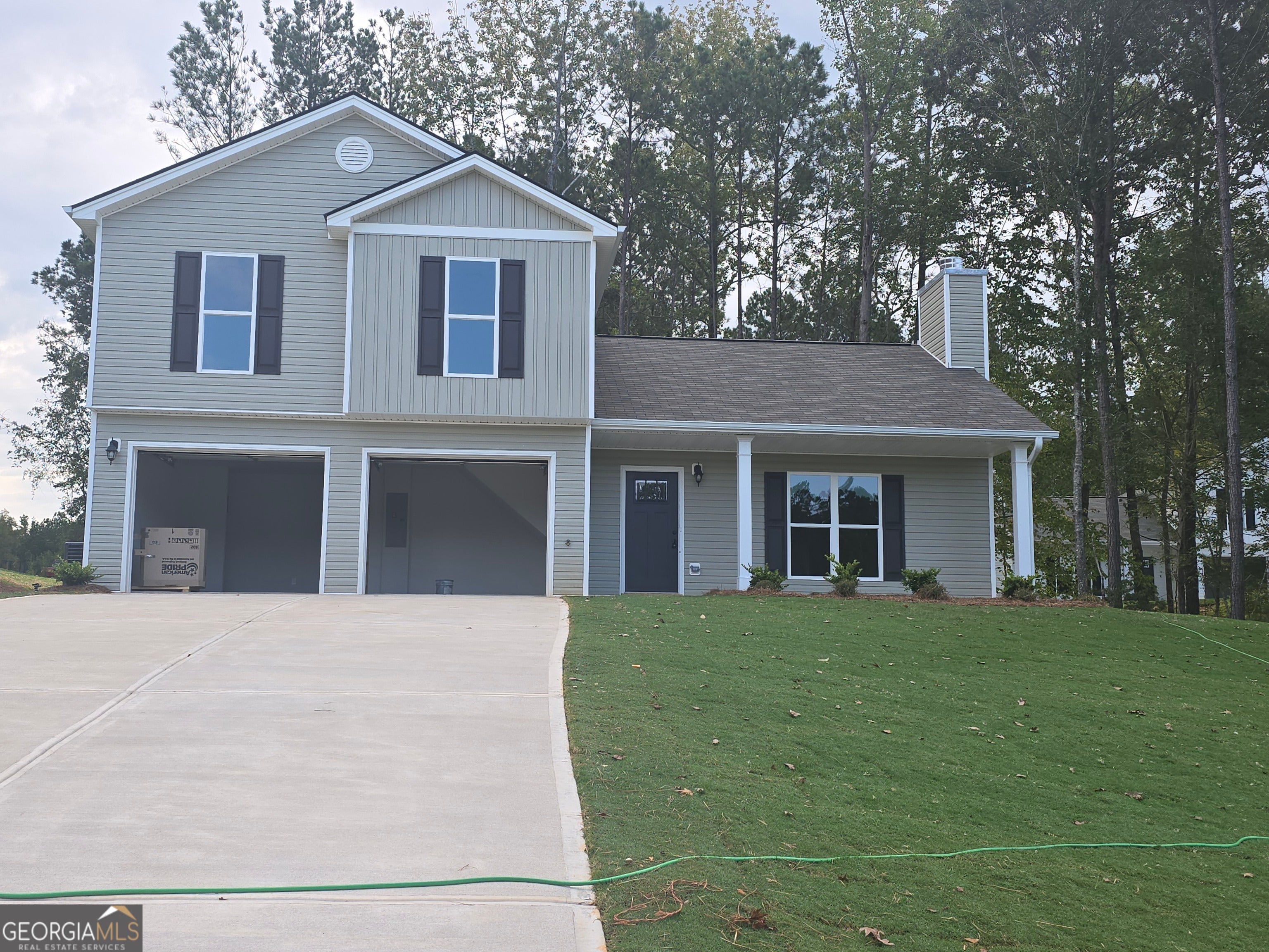 62 Armstrong Dr 84 — photo