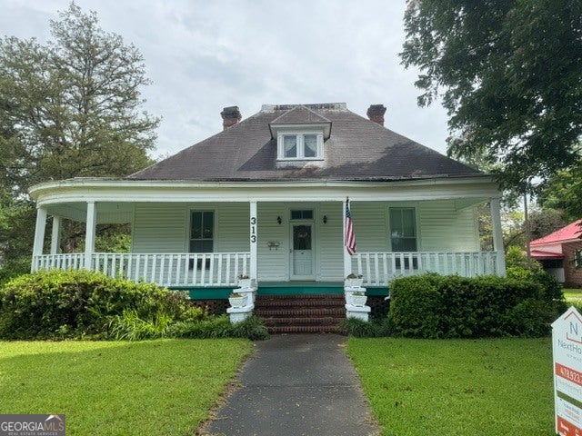 313 W Church St — photo