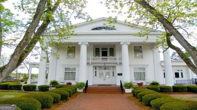 107 Singleton Ave — photo
