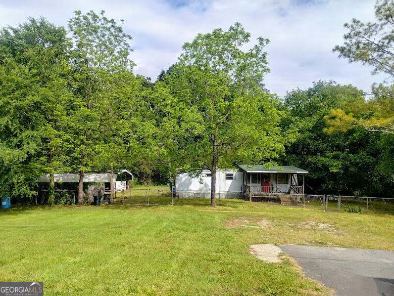 1423 Highway 114 — photo