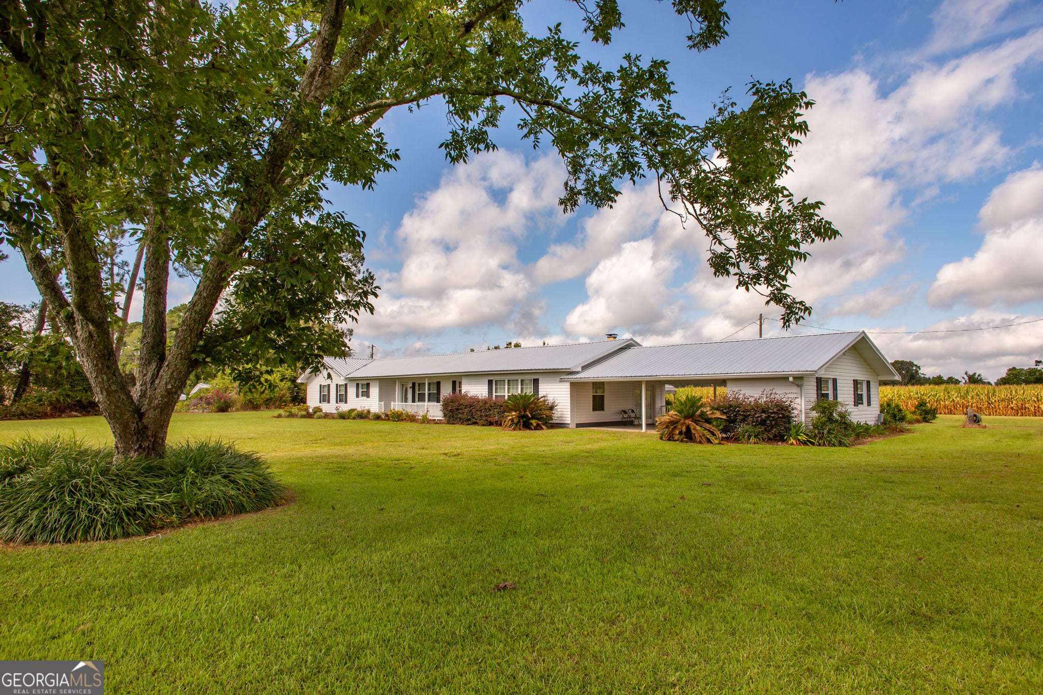 596 Teakwood Rd — photo