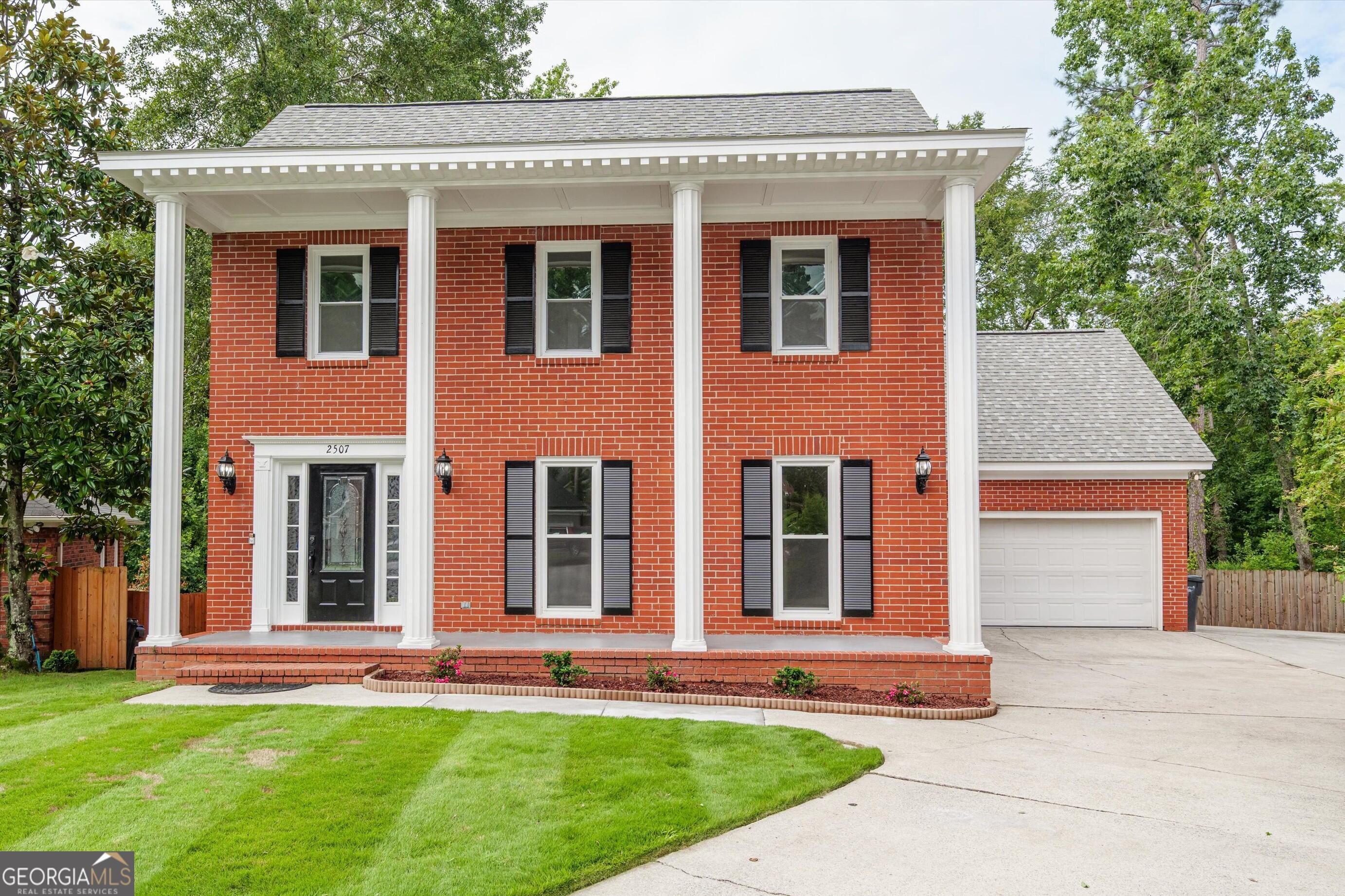 2507 Pinebluff Ct — photo