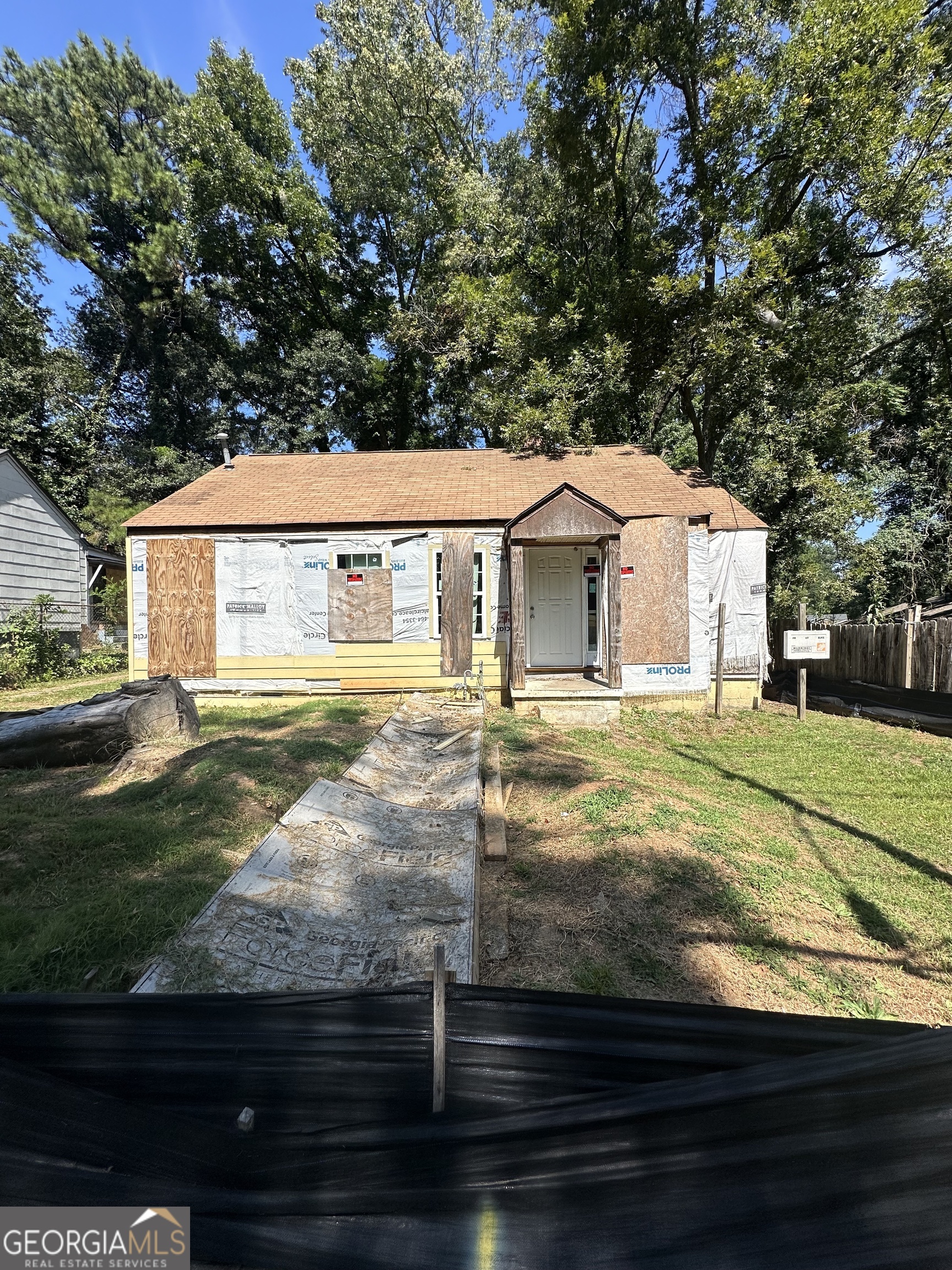 1285 Campbellton Rd SW — photo