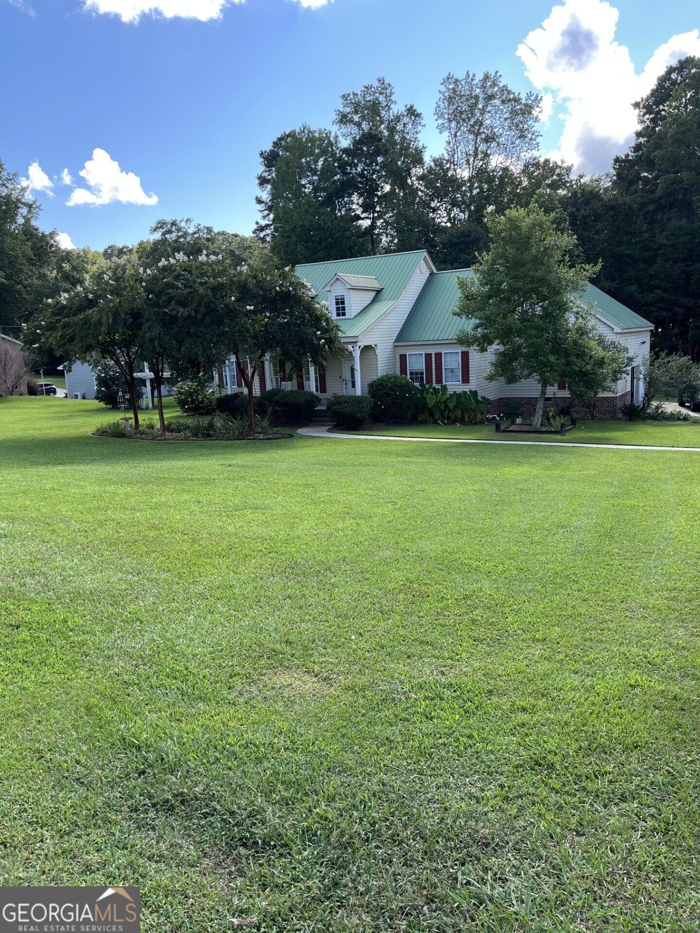 604 Farris Blvd — photo