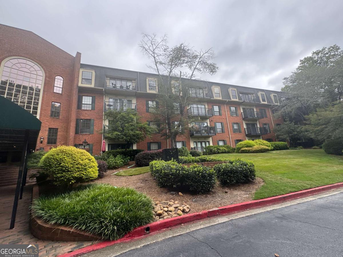 28112 Plantation Dr NE — photo