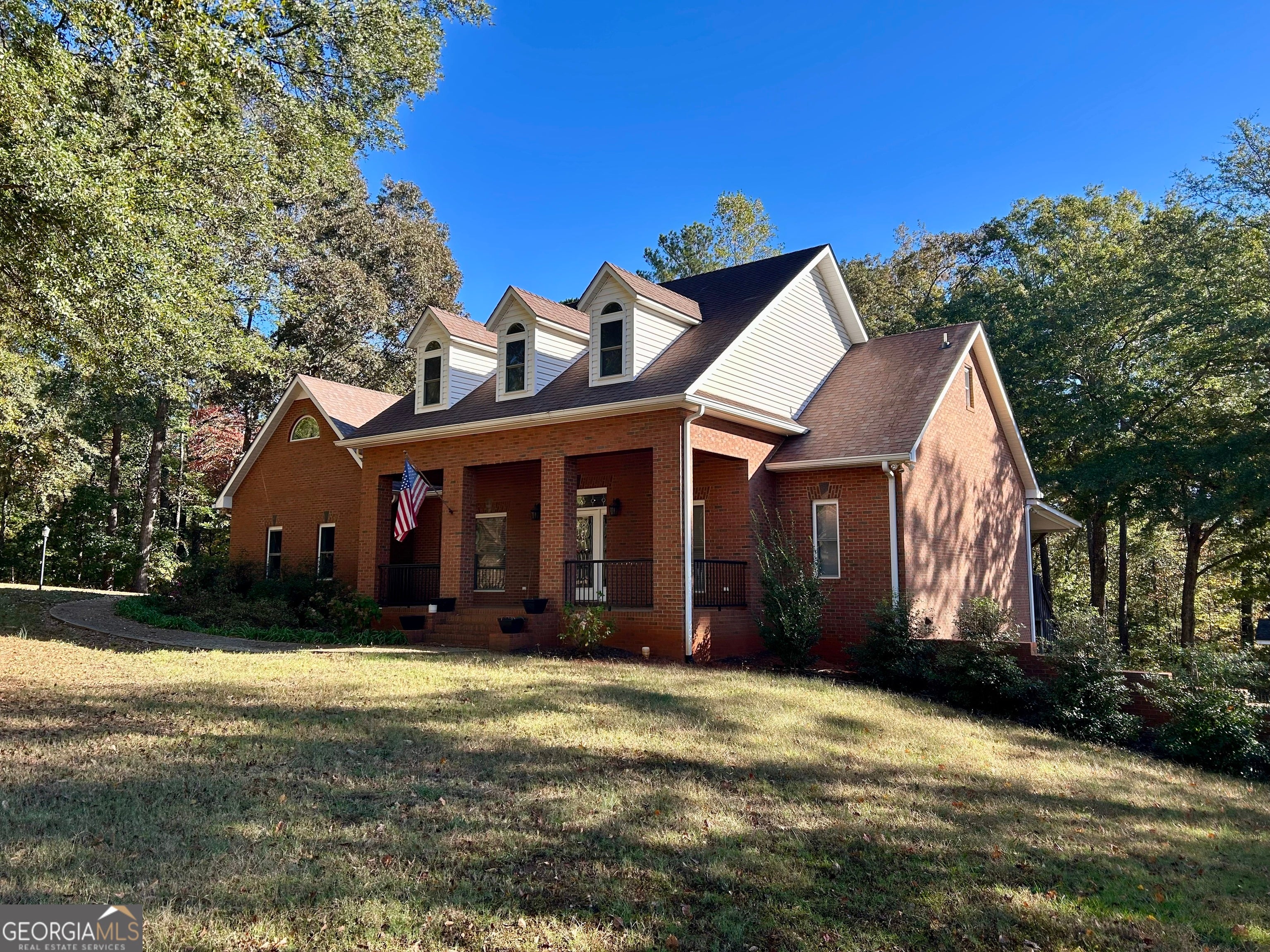 518 Fambrough Dr — photo