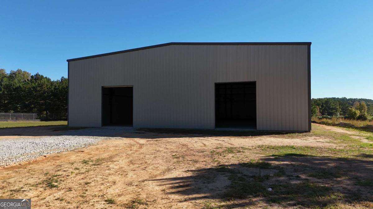 200 Golf Course Rd — photo