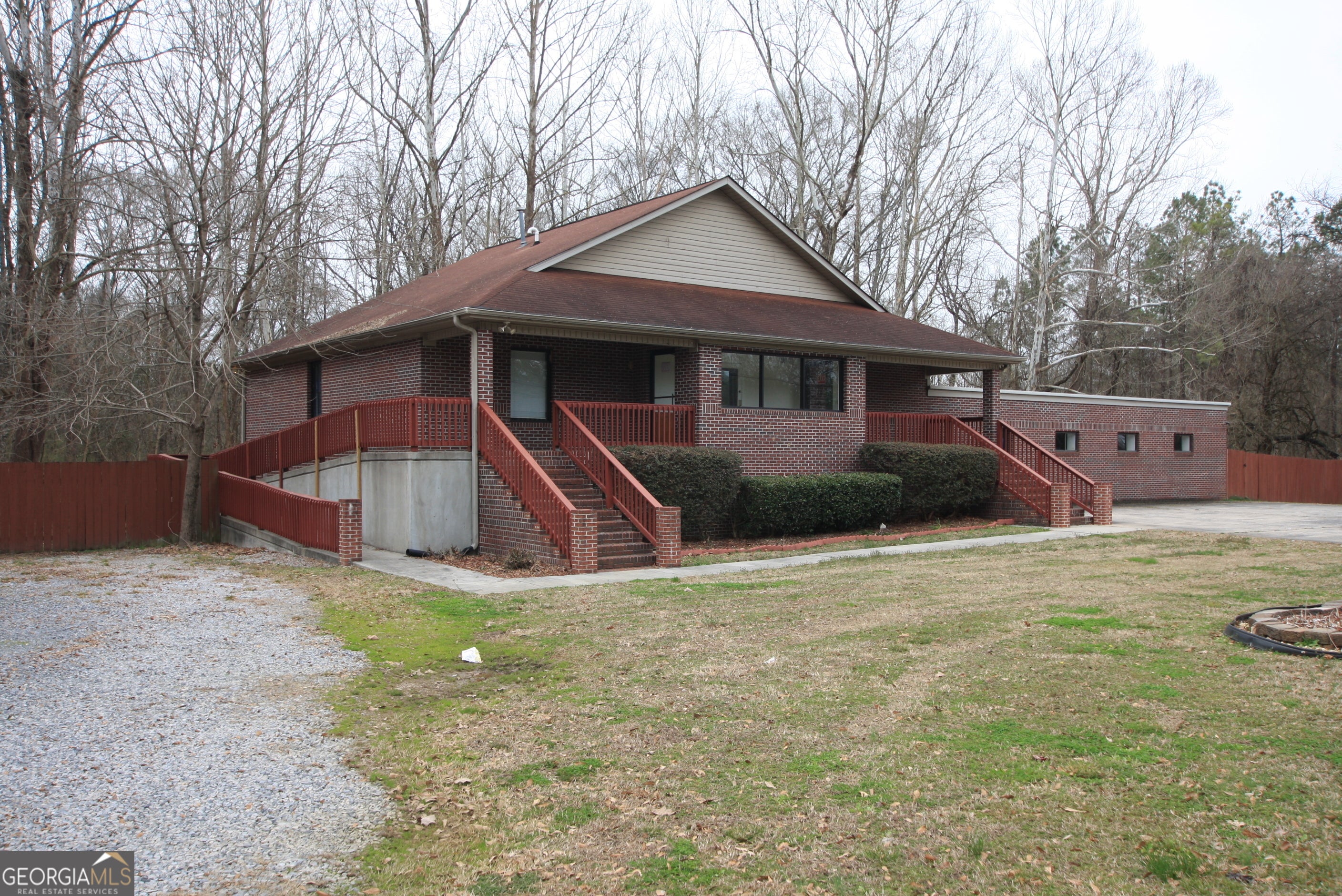 691 Cave Spring Rd — photo