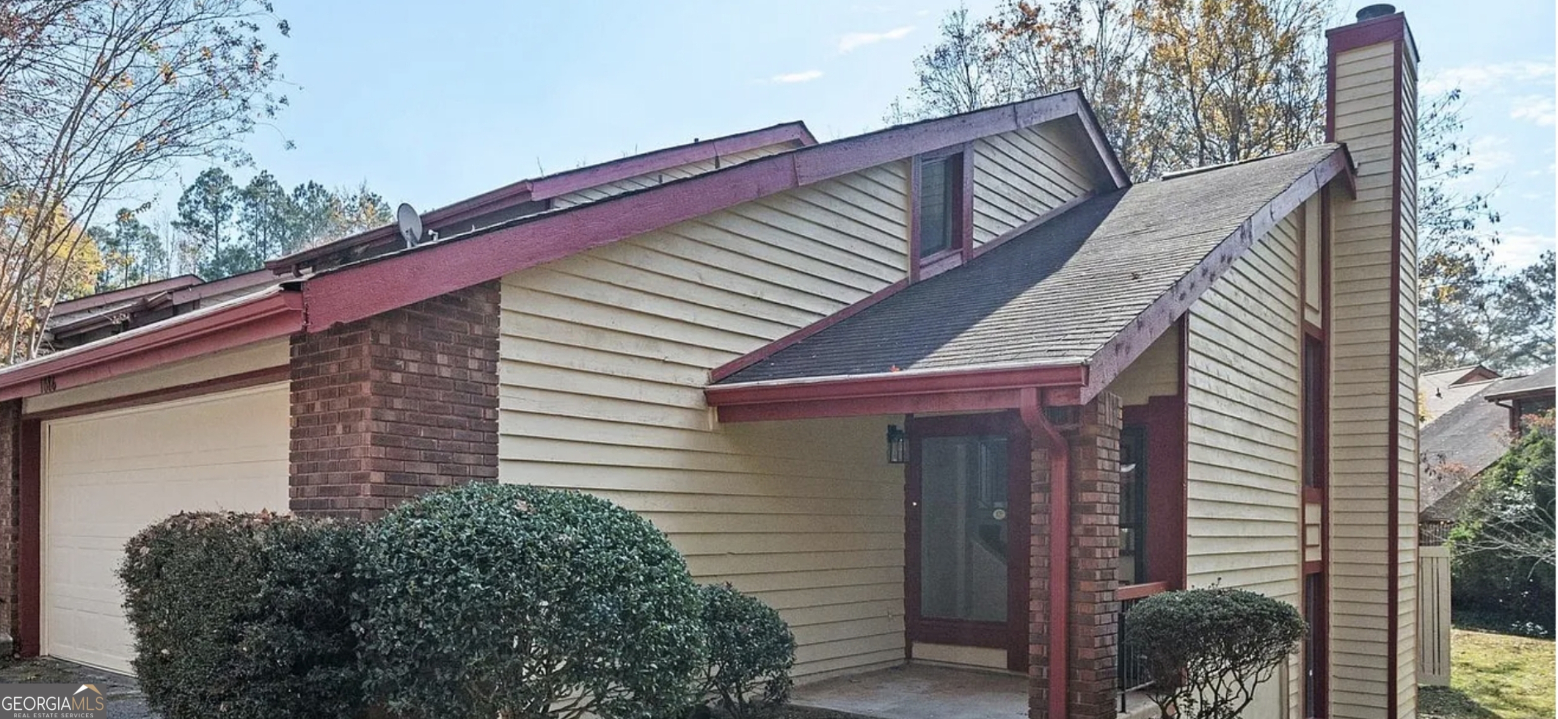 1086 Village Rd — photo
