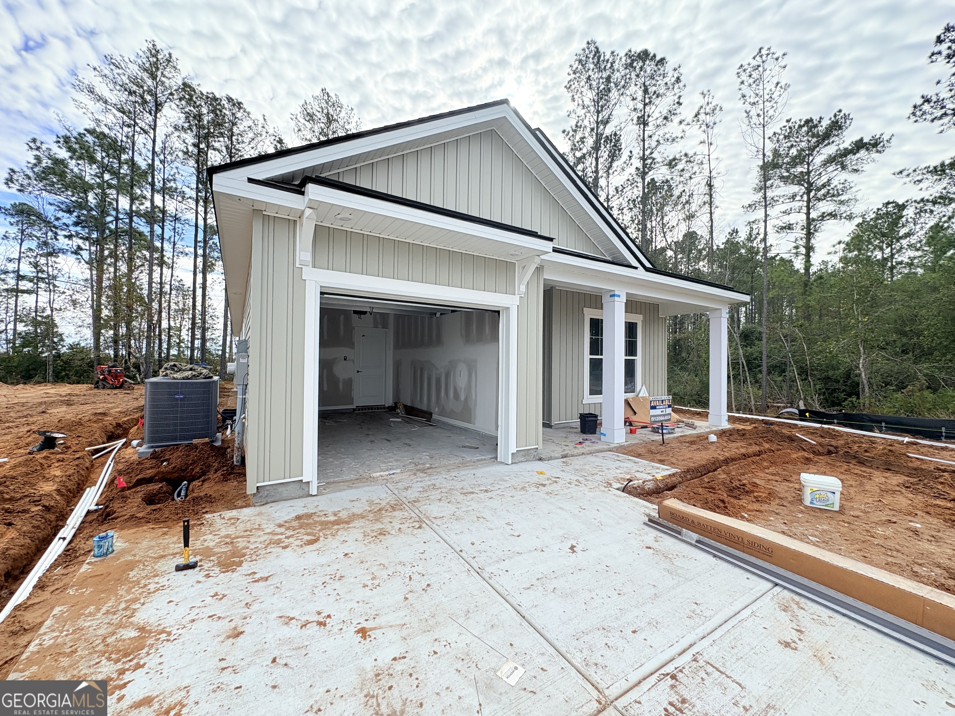 371 Brook Dr — photo
