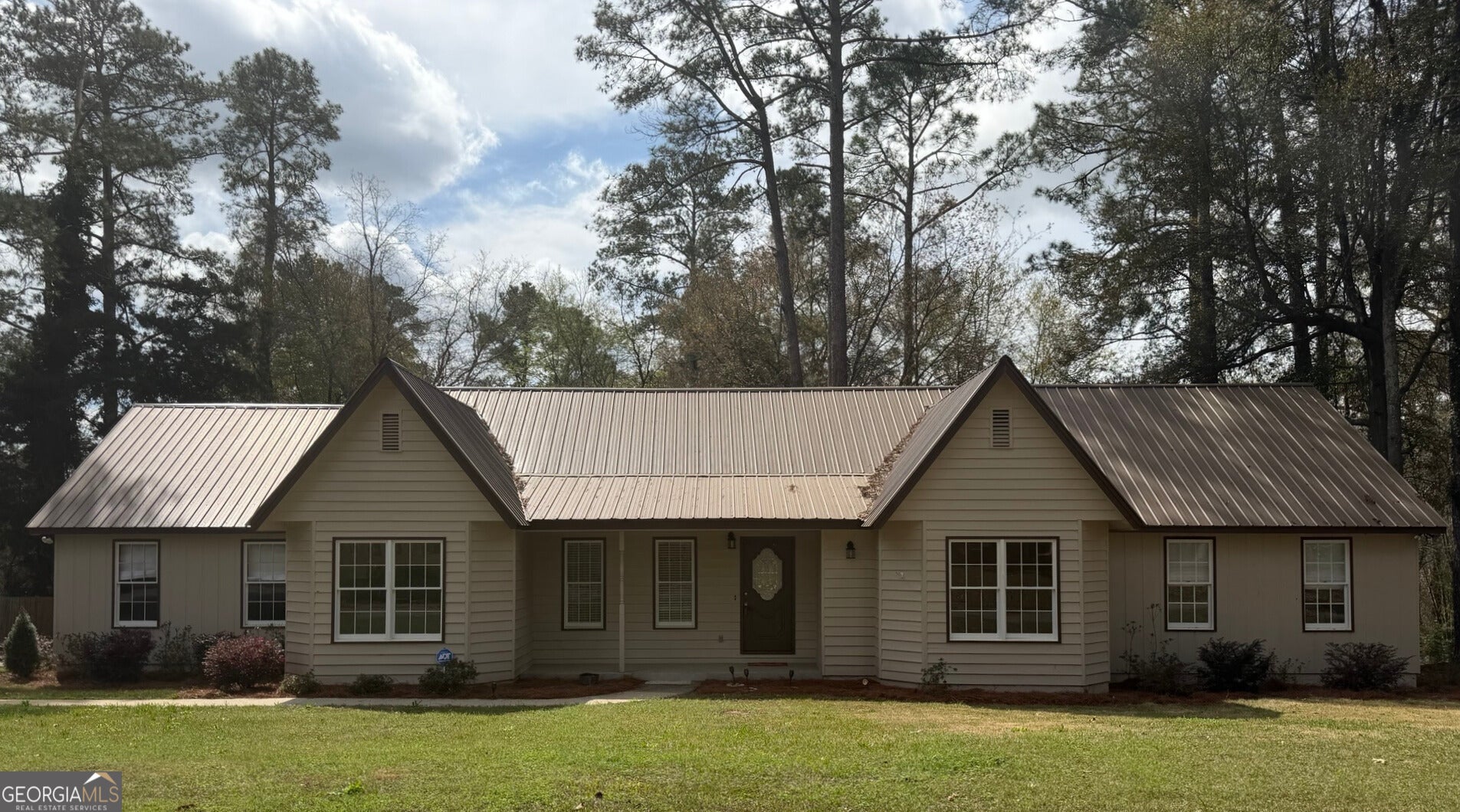 311 Overlook Dr — photo