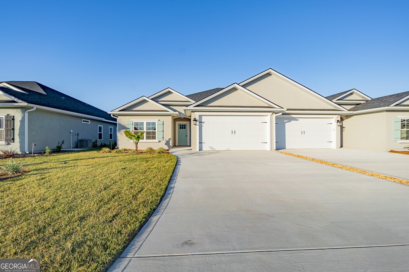 210 The Villas Way — photo