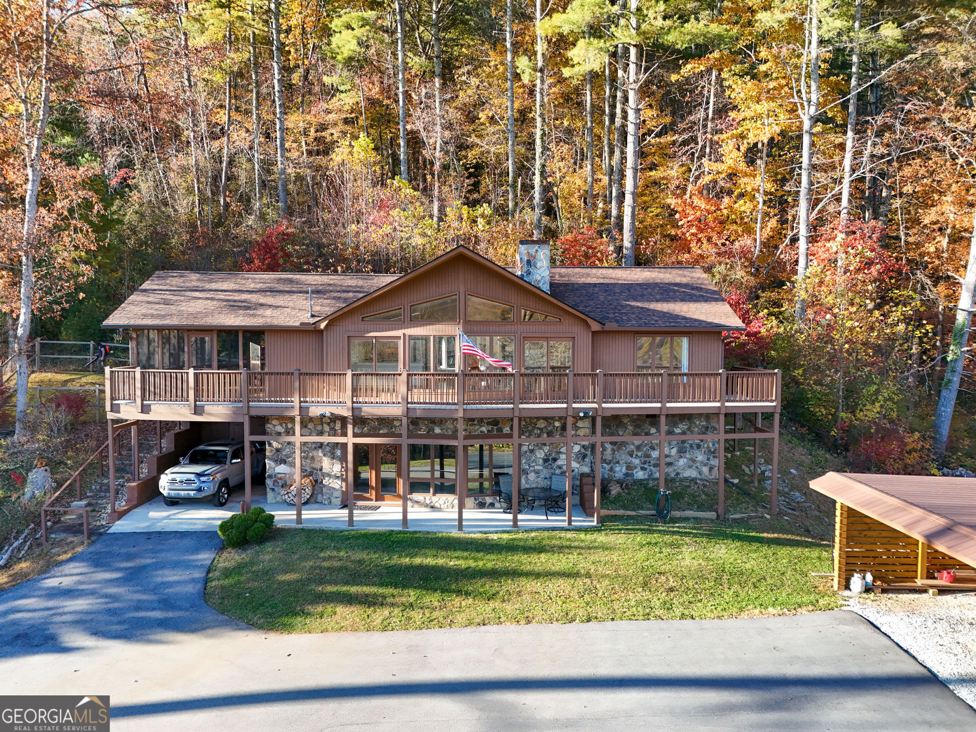5019 Wolffork Road, Rabun Gap GA 30568