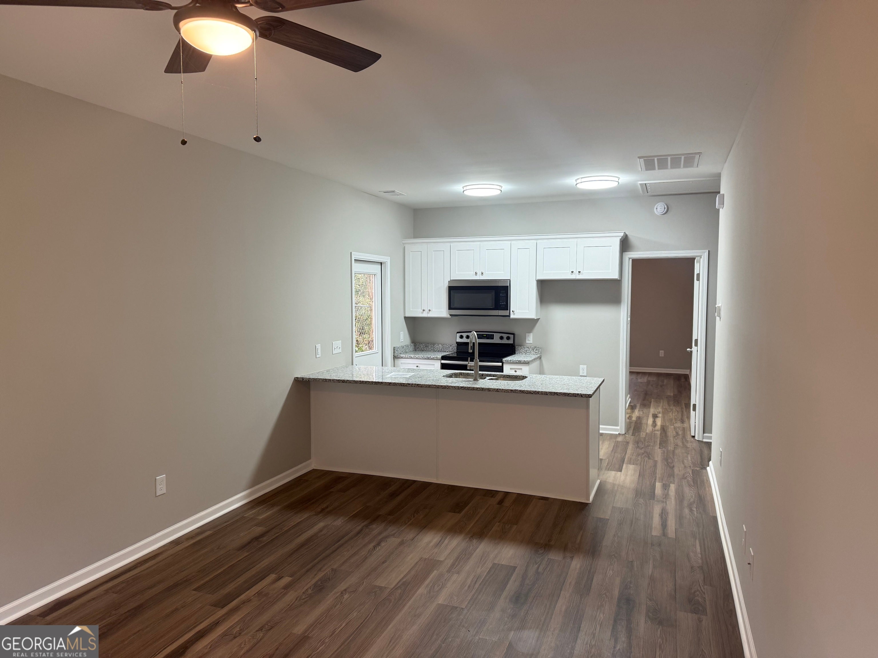 228 E Render Street, Lagrange, GA 30241 — photo 2