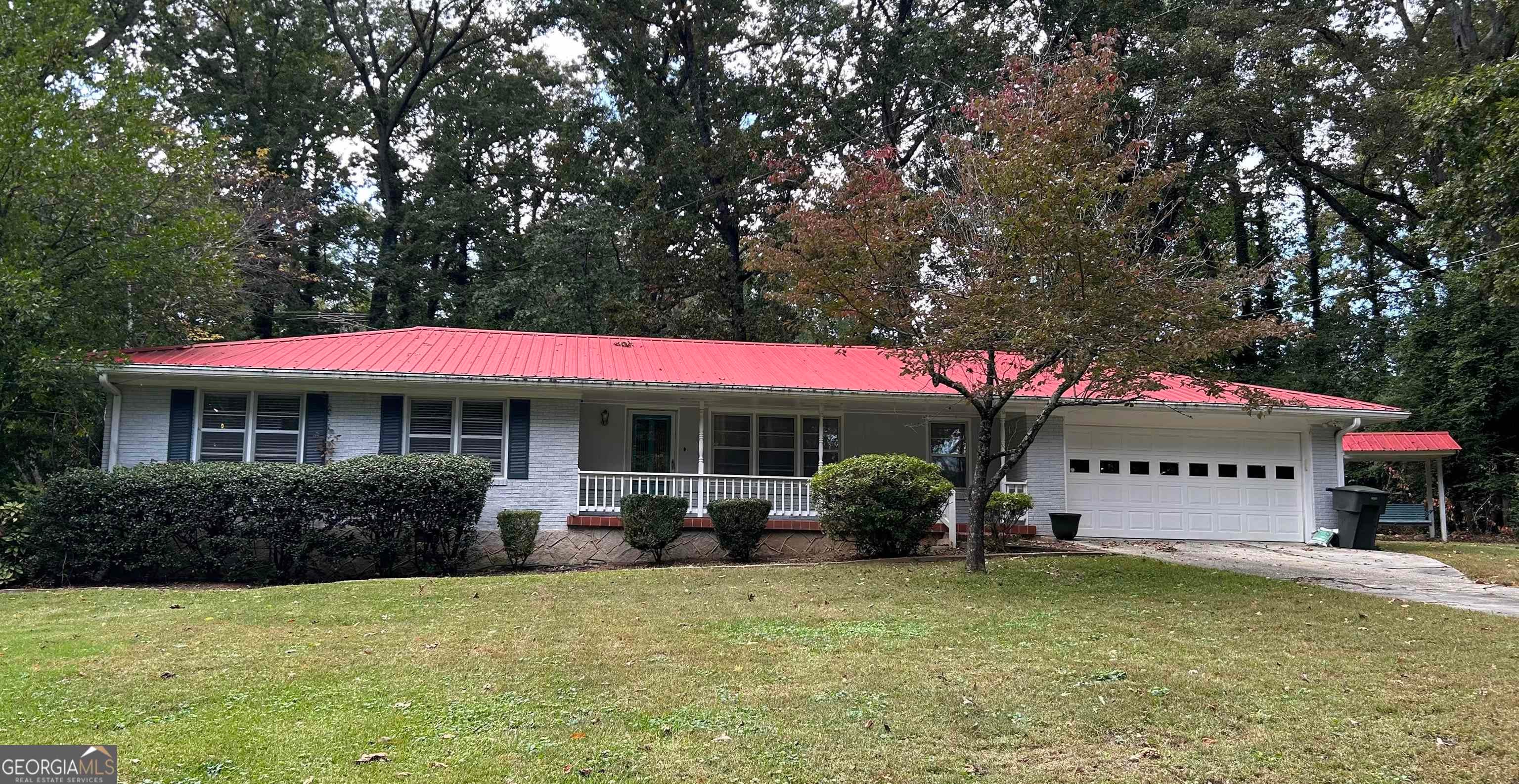 1254 NE Woodland Rd — photo