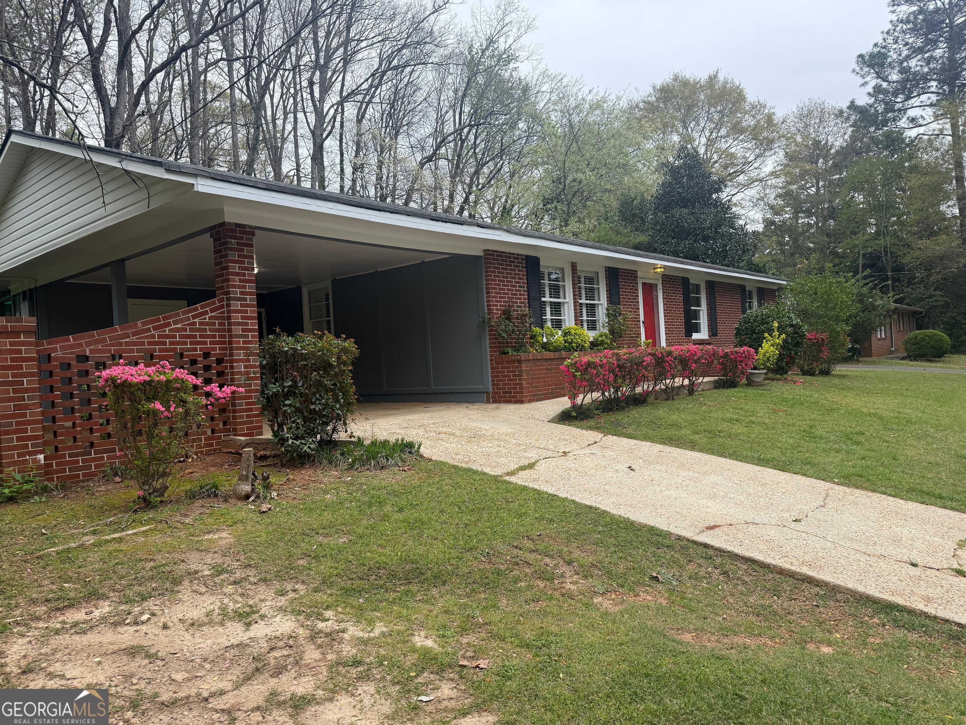 202 Park Hill Dr — photo