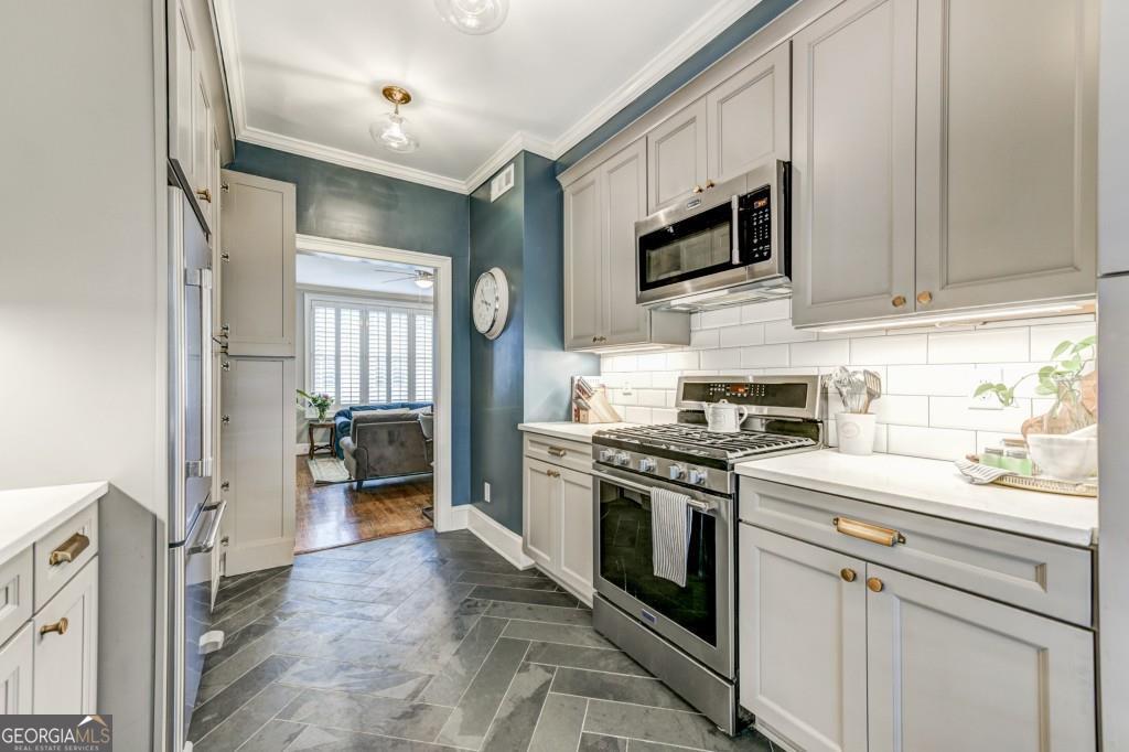 28 Collier Rd NW 11 — photo
