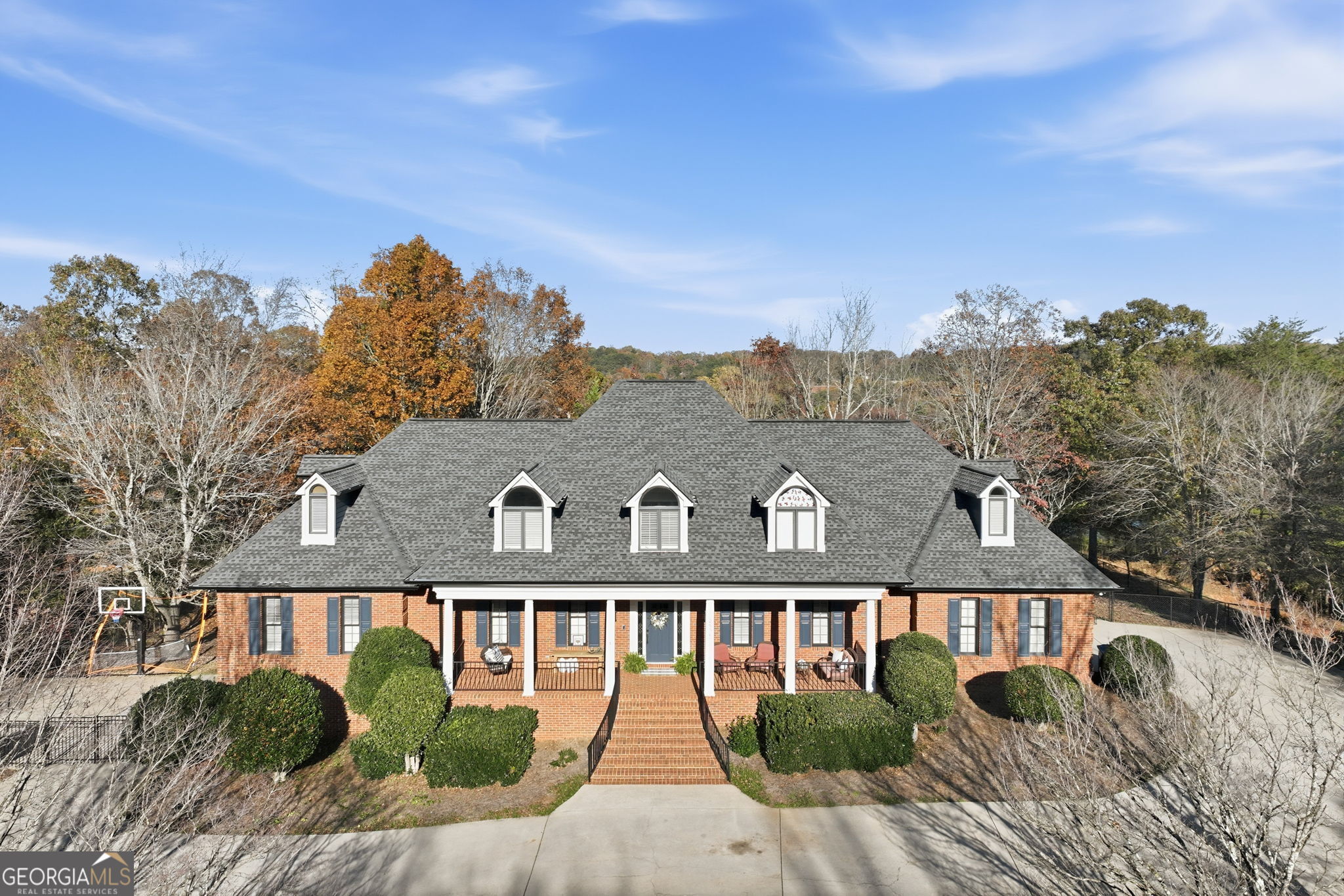2650 Waters Edge Dr — photo