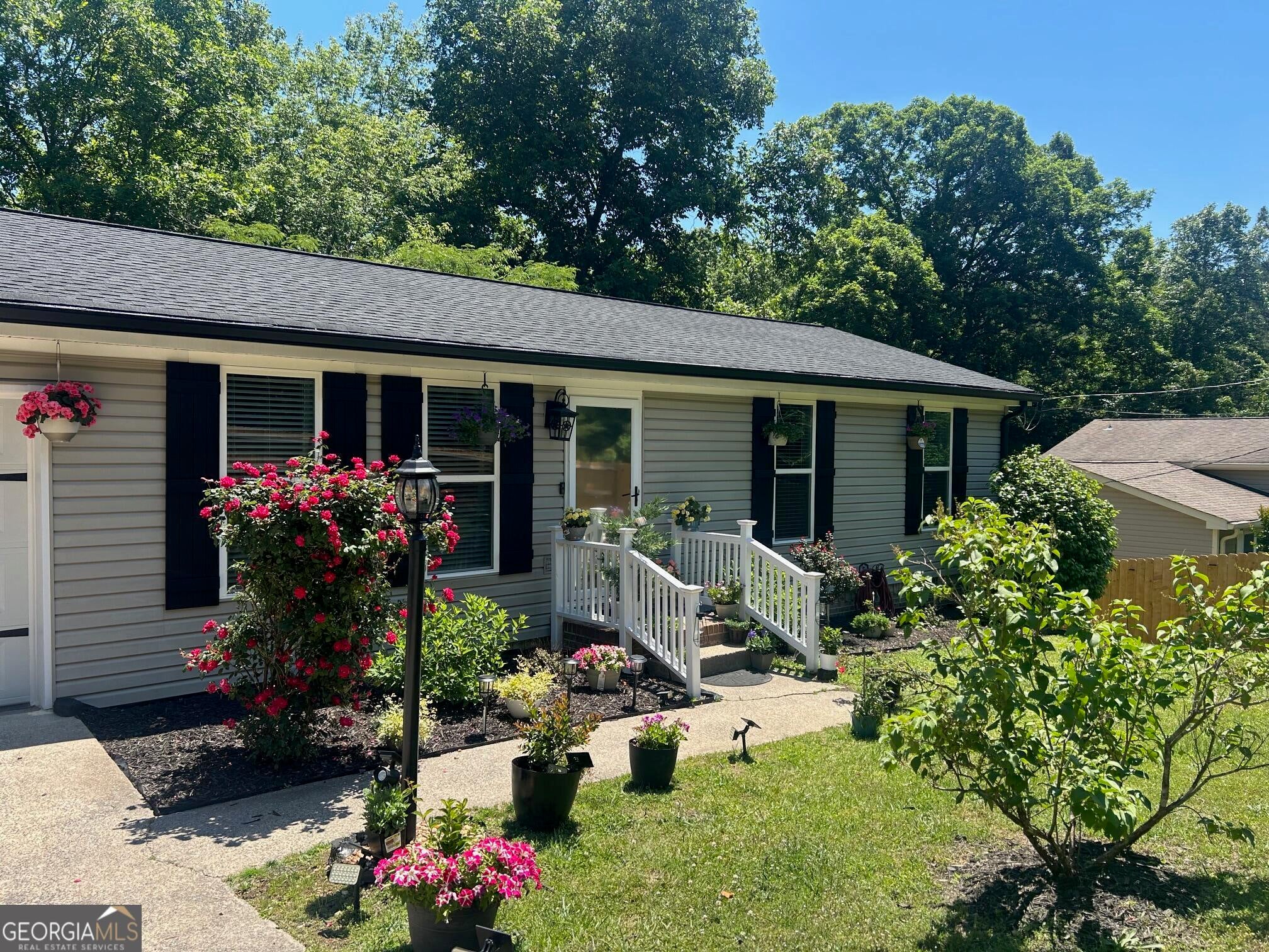391 Oak Tree Rd — photo