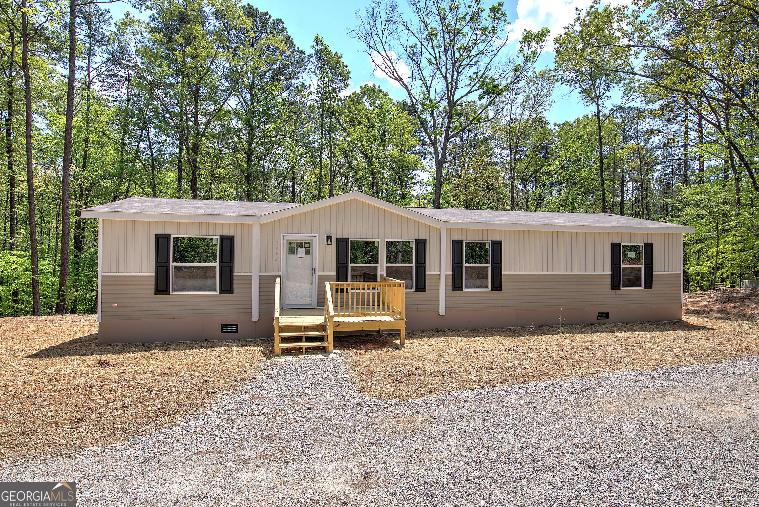 7463 Yukon Rd — photo
