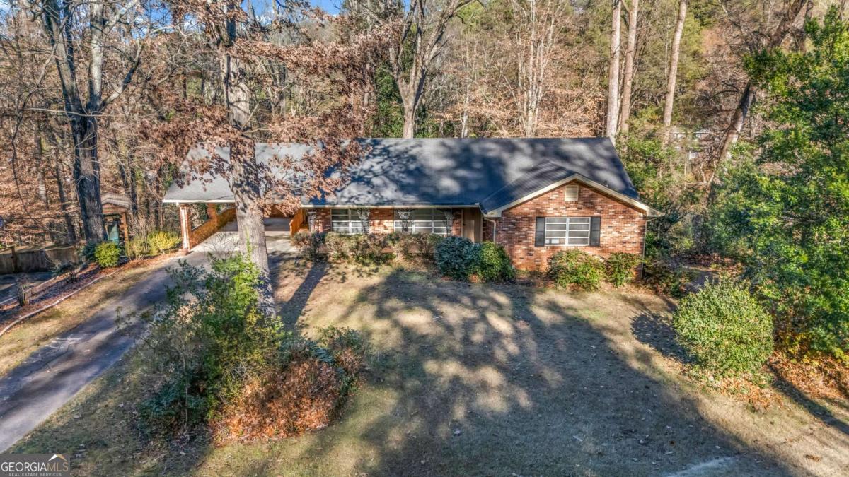 2425 Melinda Ct NE — photo
