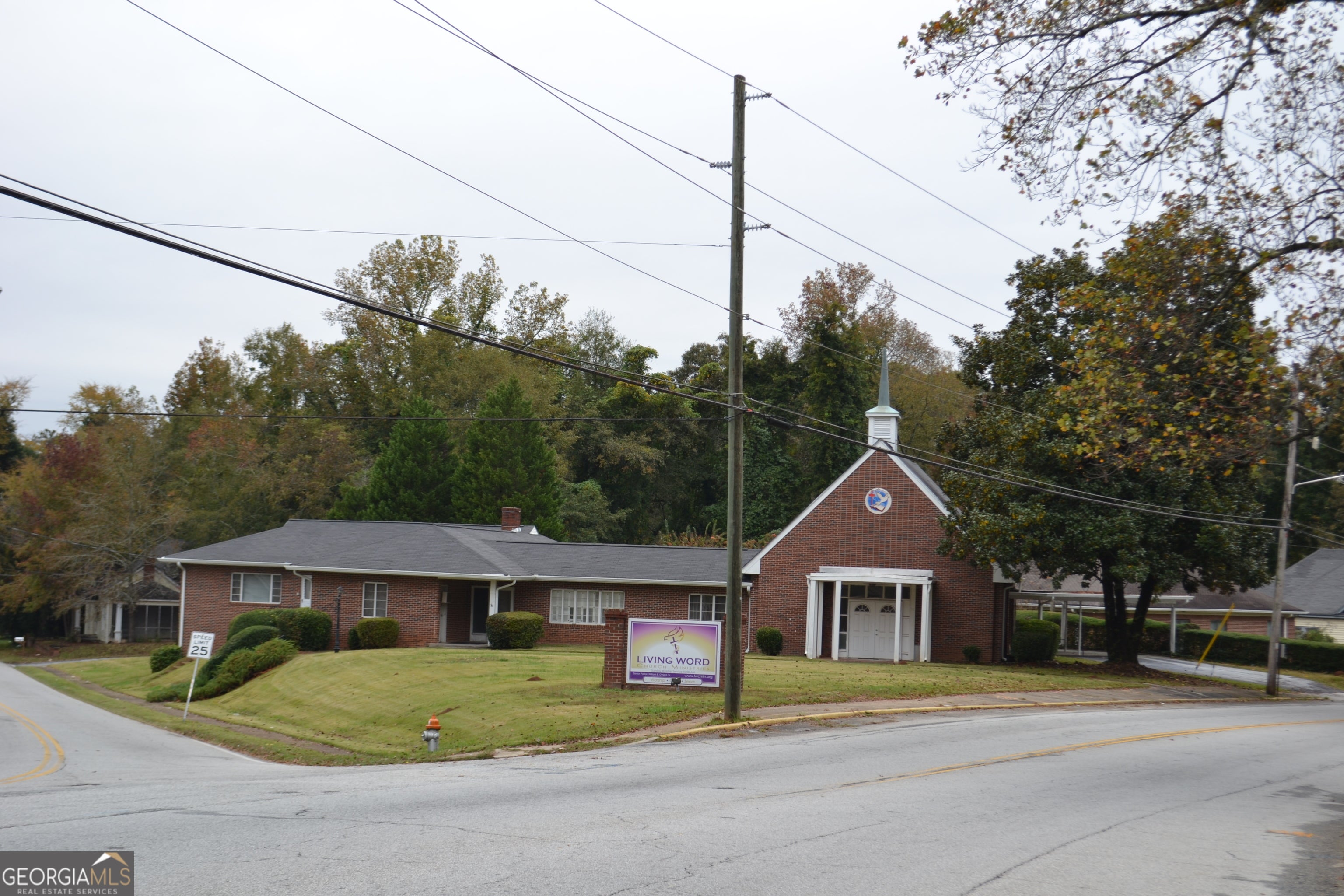 104 W Campbellton Rd — photo