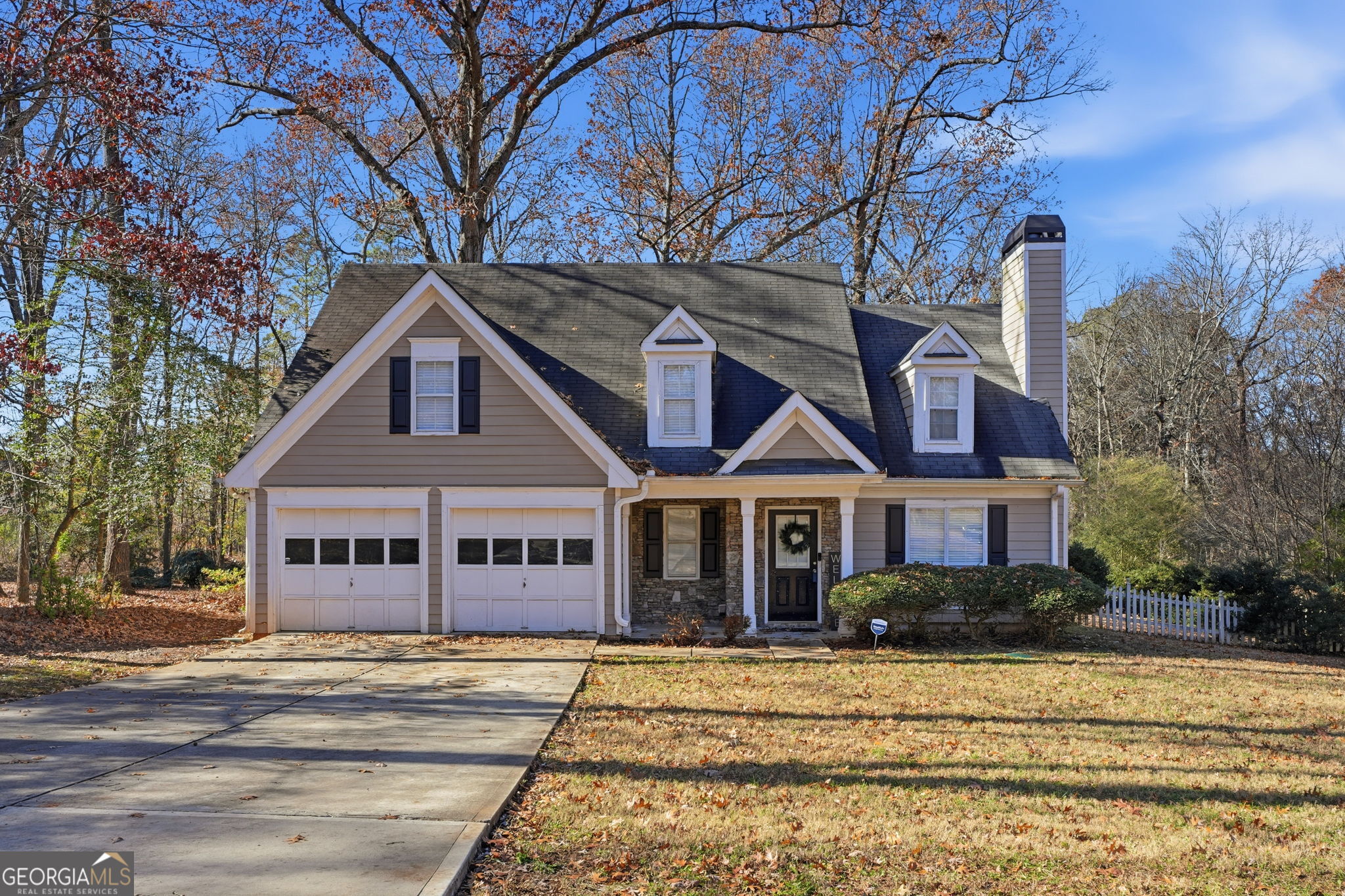 355 Radcliffe Trce — photo