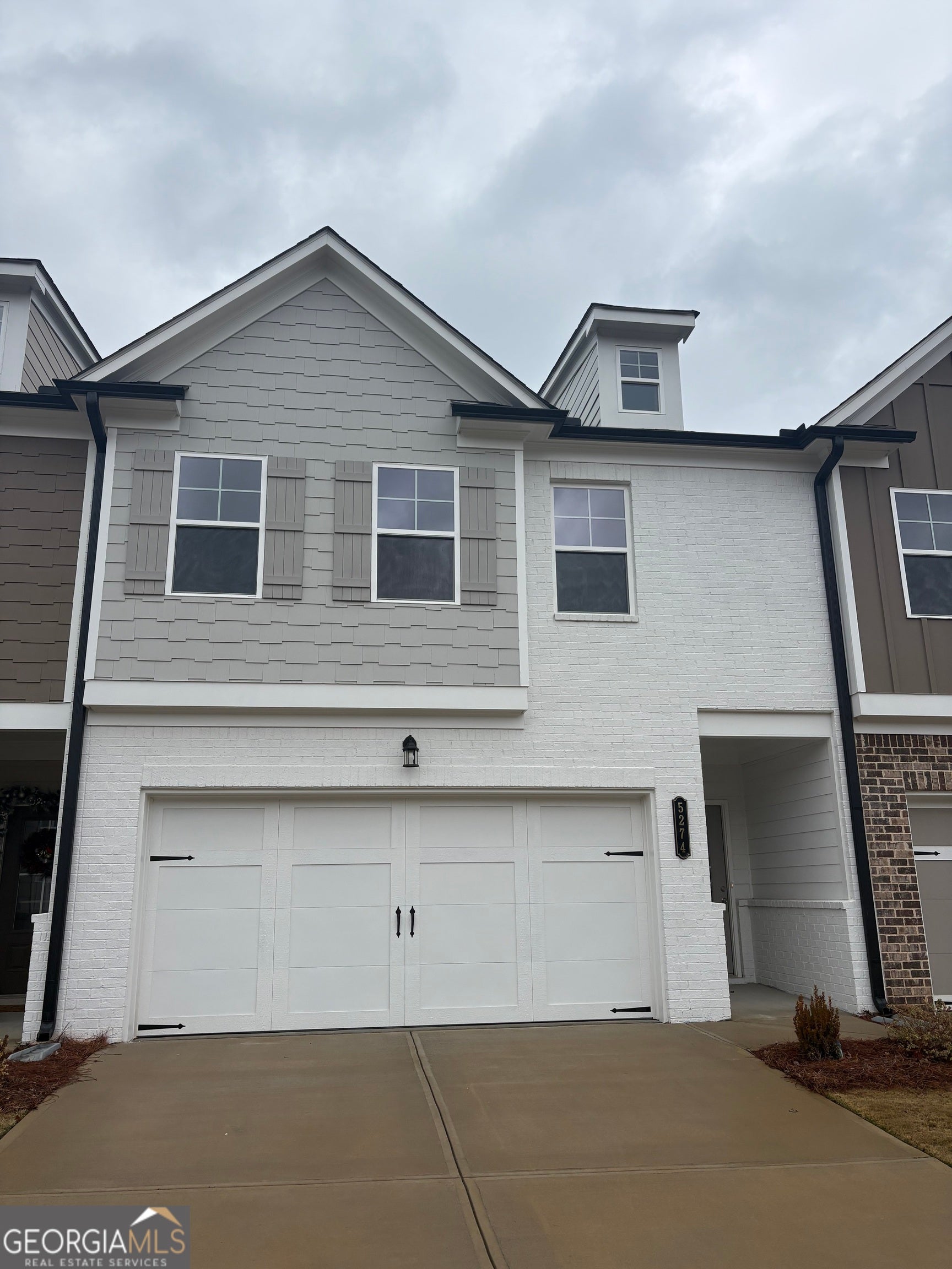 5274 Fox Den Rd — photo