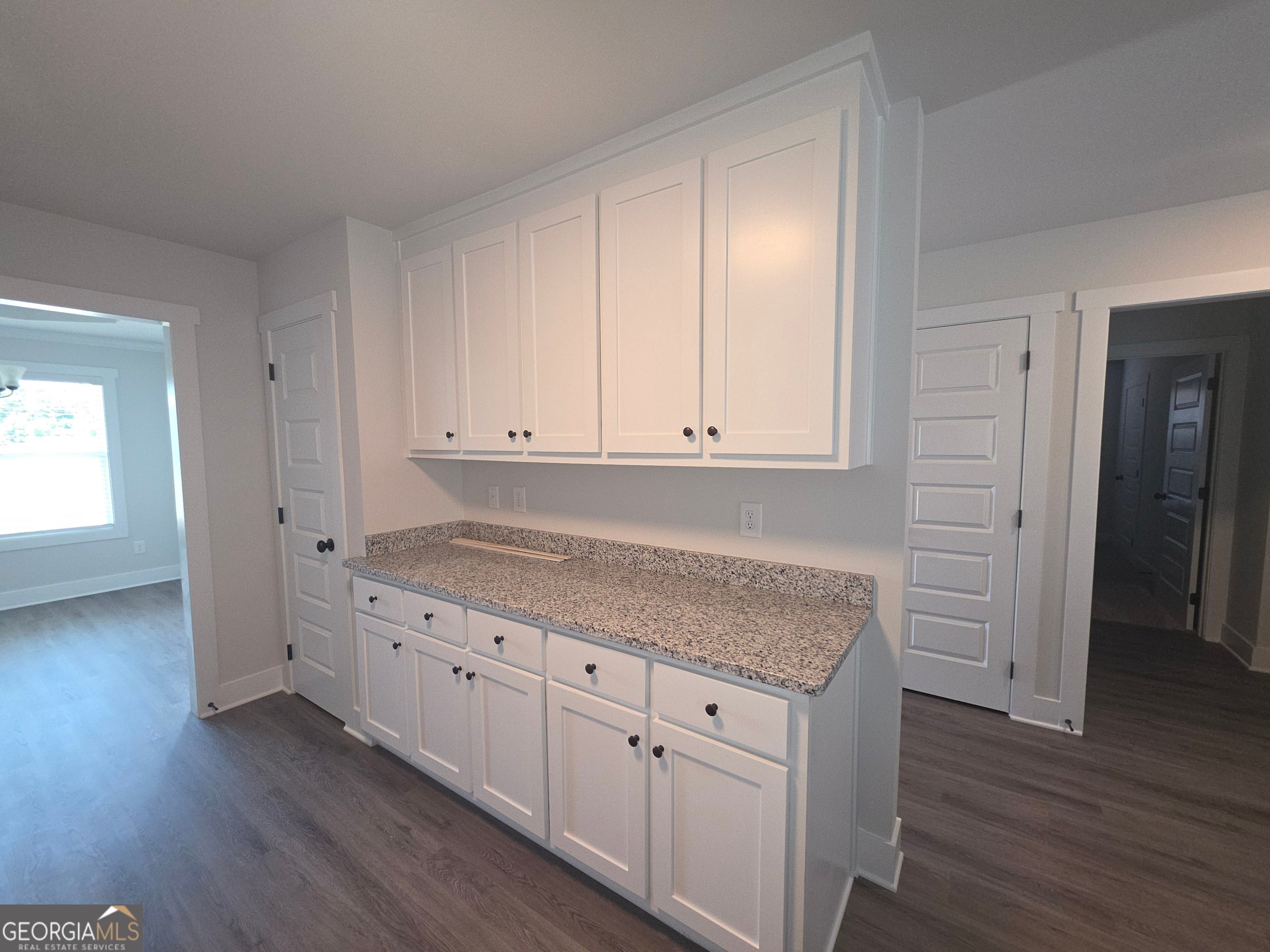 141 Charlie WAY 25 — photo 2