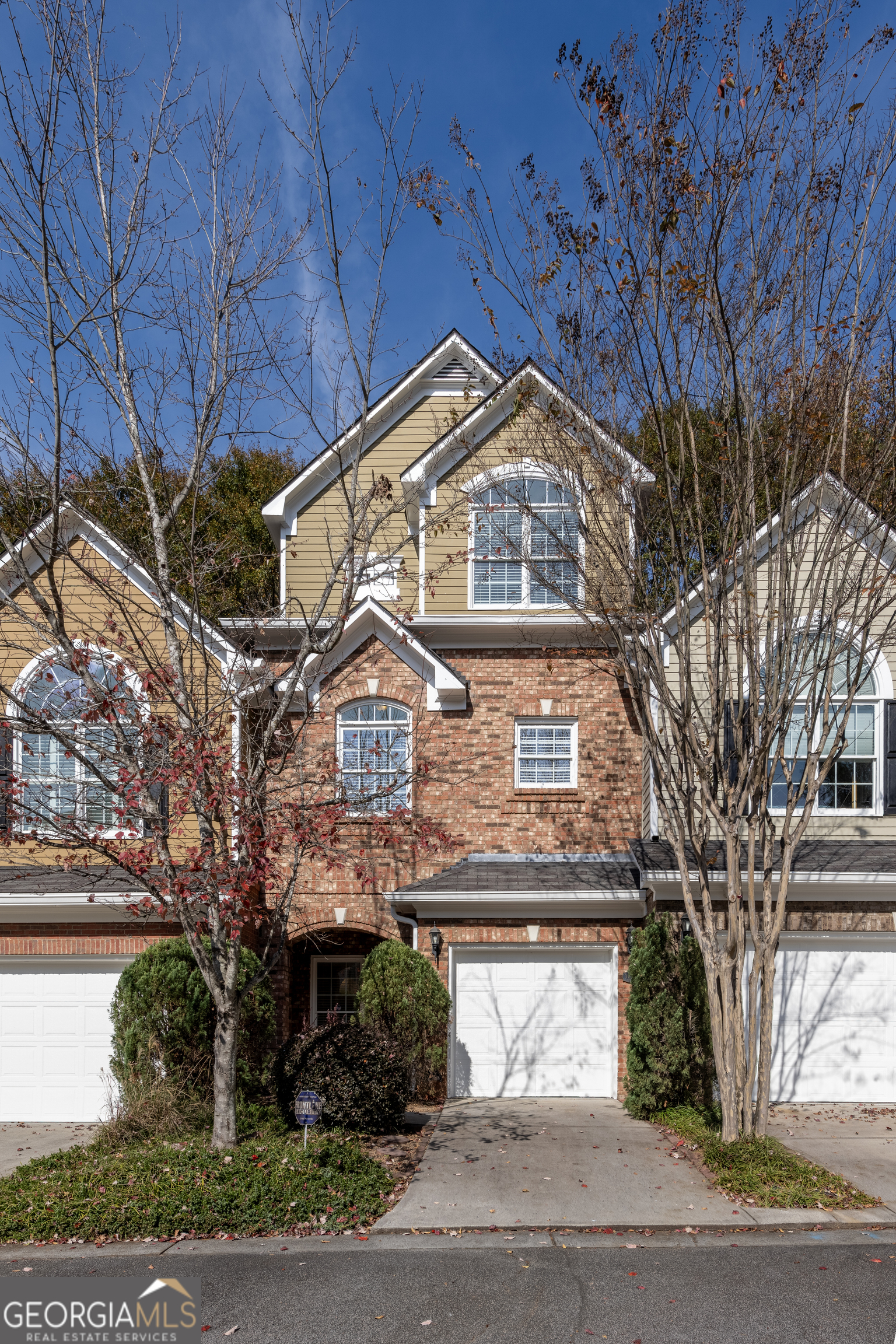 3251 Tomeh Way — photo