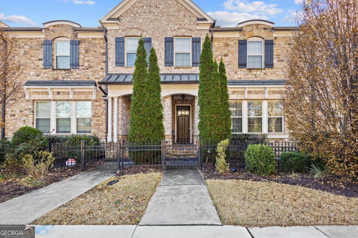 1802 Stephanie Trl NE — photo