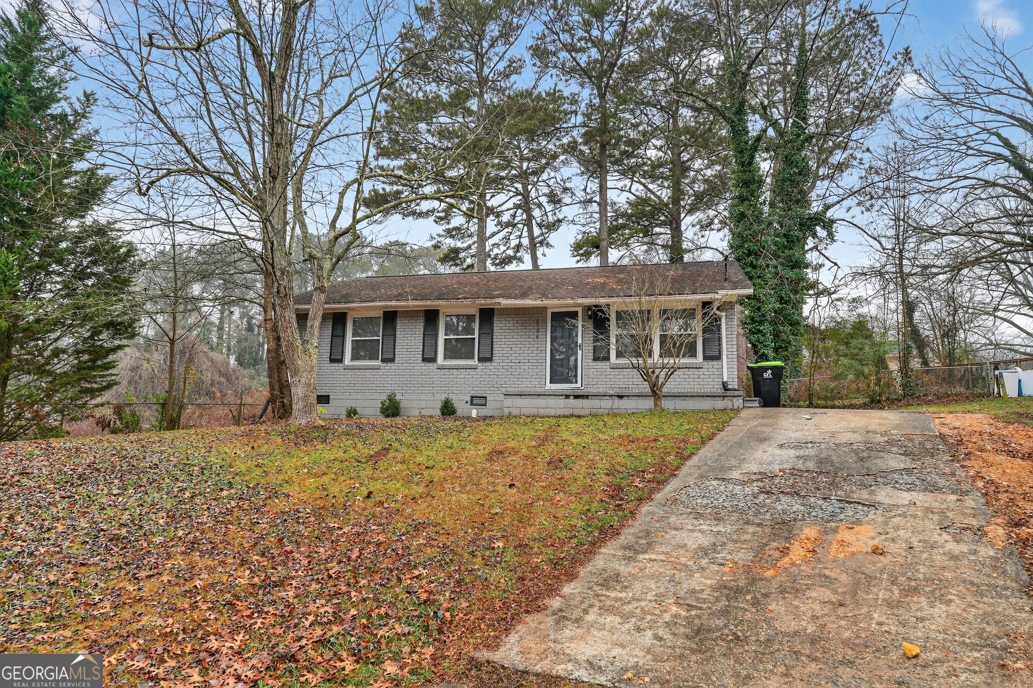 8195 Saxon Ct — photo
